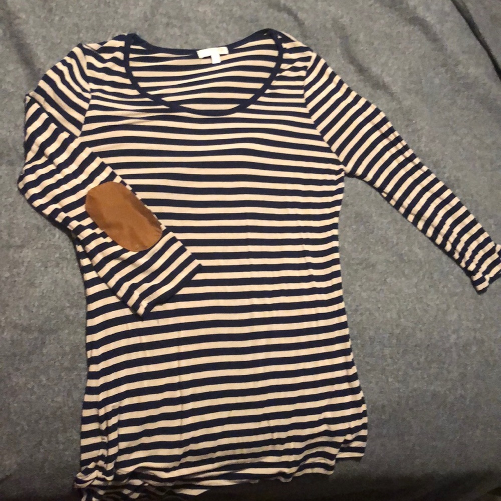 Quarter sleeve shirt